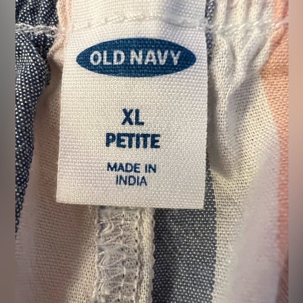 OLD Navy very lightweight cotton shorts, XLP. - Picture 5 of 7